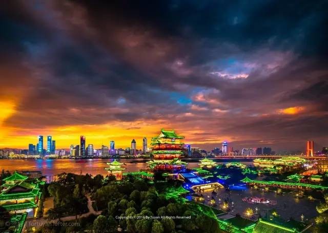 湖南美食与文化深度游，湖南之旅攻略指南